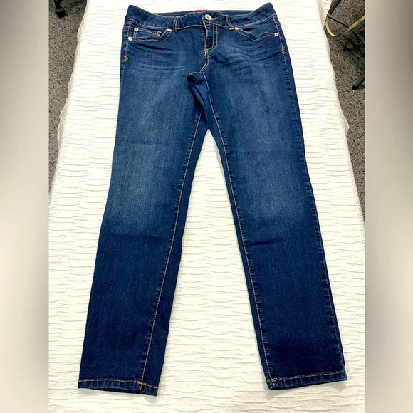 Torrid jeans women’s 18R plus size stretch straight skinny plus size - Picture 1 of 11